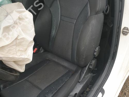 Siège avant gauche AUDI A1 (8X1, 8XK) 1.6 TDI (105 hp) 31852928