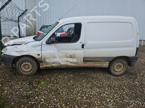 Gebruikte CITROËN BERLINGO / BERLINGO FIRST Box Body/MPV (M_) 1.8 D (MBA9A, MCA9A) (59 hp) 4355128 Onderdelen