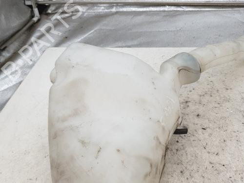 Windscreen washer tank PEUGEOT 2008 I (CU_) 1.5 BlueHDI 100 | BP22864756C113 