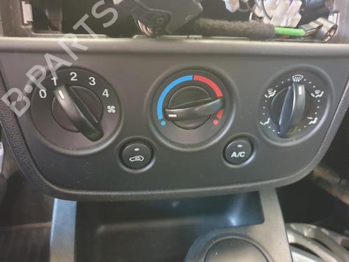 Climate control FORD FIESTA V (JH_, JD_) 1.4 TDCi | BP29341141I5 