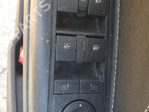 Used Left front window switch Left front window switch 37623105 37623105
