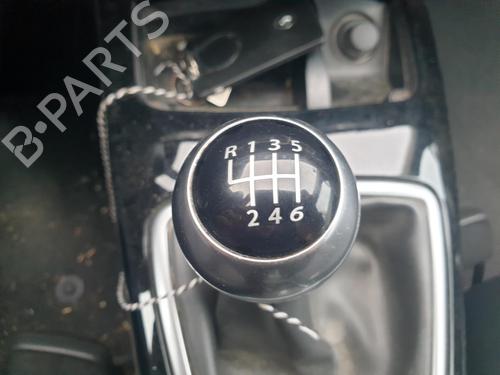Used Shift knob RENAULT LAGUNA III (BT0/1) 2.0 dCi (BT07, BT0J, BT14, BT1A, BT1S) (131 hp) 31388034