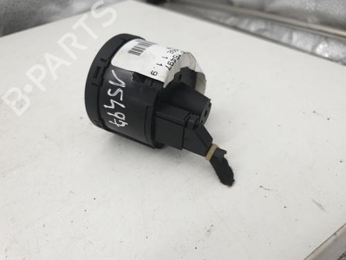 Used Headlight switch Headlight switch VW GOLF PLUS V (5M1, 521) 1.9 TDI (105 hp) 22881601 22881601