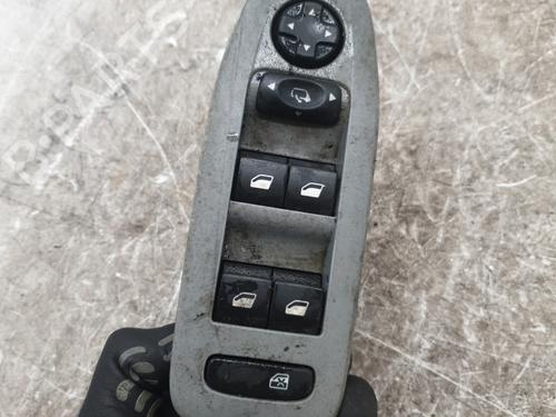 Used Left front window switch Left front window switch PEUGEOT 208 I (CA_, CC_) 1.6 VTi (120 hp) 33180392 33180392