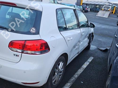 Warning switch VW GOLF VI (5K1) 1.4 TSI | BP24422592I22 - Image 4