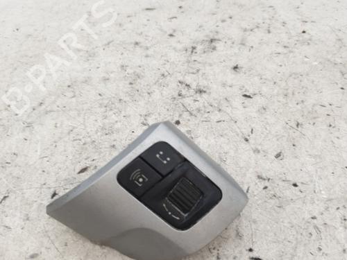 Used Electronic module Electronic module OPEL ZAFIRA / ZAFIRA FAMILY B (A05) 1.9 CDTI (M75) (120 hp) 25843342 25843342