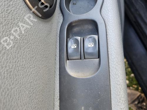 Used Left front window switch RENAULT MODUS / GRAND MODUS (F/JP0_) 1.5 dCi (JP0G, JP0H) (106 hp) 30762555