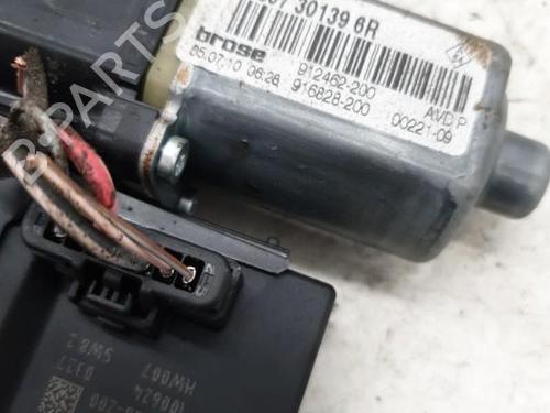 Used Right front window motor RENAULT MEGANE III Grandtour (KZ0/1) 1.5 dCi (KZ09, KZ0D, KZ1G, KZ29, KZ14, KZ1W, KZ10, KZ1F,... (110 hp) 22870789