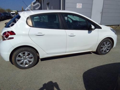 Display monitor PEUGEOT 208 I (CA_, CC_) 1.5 BlueHDI 100 | BP30111960C48