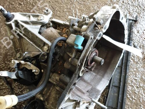 gearbox-renault-clio-iii-br01-cr01-2005-2006-2007-2008-2009-2010-2011-2012-2013-2014-32413109 main image