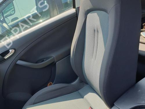 Used Right front seat SEAT TOLEDO III (5P2) 1.9 TDI (105 hp) 28020939
