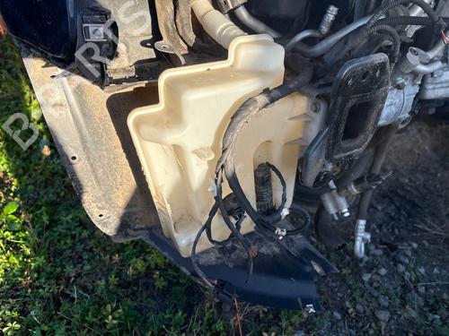 Used Windscreen washer tank Windscreen washer tank 39138588 39138588