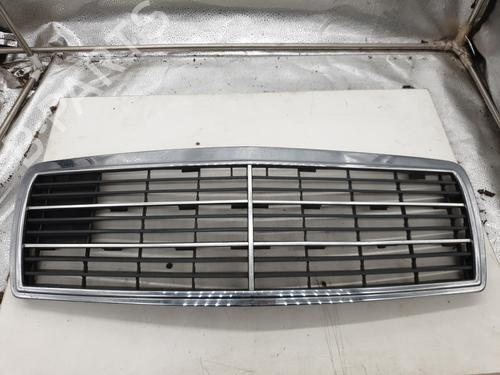 Used Grille MERCEDES-BENZ C-CLASS (W202) C 220 D (202.121) (95 hp) 30698366