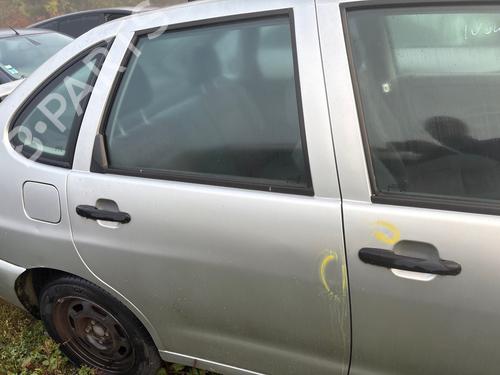 Used Right rear door Right rear door SEAT CORDOBA (6K1, 6K2) 1.9 TDI (90 hp) 40015985 40015985