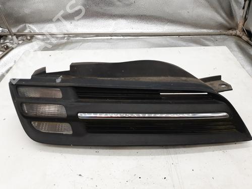 Used Grille NISSAN MICRA III (K12) 1.5 dCi (65 hp) 22873689