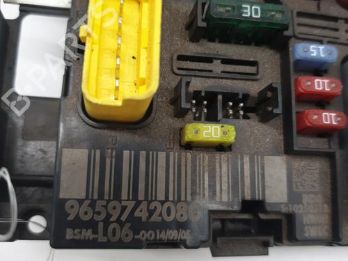 fuse-box-peugeot-307-break-3e-2002-2003-2004-2005-2006-2007-2008-2009-27890820 main image
