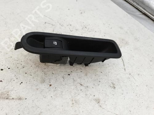 Used Right front window switch Right front window switch RENAULT SCÉNIC II (JM0/1_) 1.5 dCi (JM0F) (82 hp) 22871856 22871856