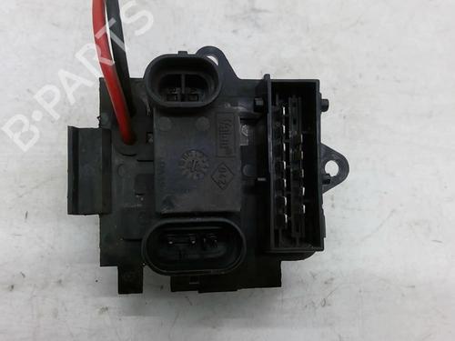 Used Heater resistor RENAULT SCÉNIC I MPV (JA0/1_, FA0_) 1.6 (JA00, JA16, JA15, JA19, JA1V, JA2B, JA2C, JA0B,... (107 hp) 22868744