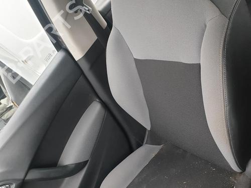 Sæde højre fortil CITROËN C3 II (SC_) 1.4 HDi 70 (SC8HZC, SC8HR0, SC8HP4) (68 hp) 31669397