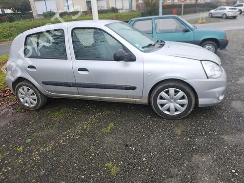 Brugte RENAULT CLIO II (BB_, CB_) 1.2 LPG (58 hp) 4483063