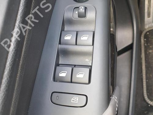 Used Left front window switch Left front window switch CITROËN C5 AIRCROSS (A_) 1.6 Hybrid 225 (A45GFR) (224 hp) 25866607 25866607