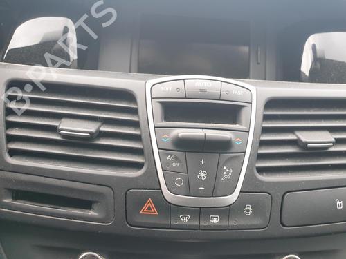 Climate control RENAULT LAGUNA III (BT0/1) 2.0 dCi (BT07, BT0J, BT14, BT1A, BT1S) | BP31388040I5