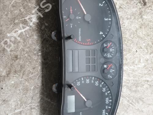 Kombinert Instrument AUDI A4 B5 (8D2) 2.5 TDI quattro (150 hp) 32134019