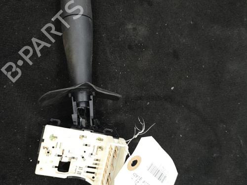 Used Steering column stalk RENAULT CLIO II (BB_, CB_) 1.2 (BB0A, BB0F, BB10, BB1K, BB28, BB2D, BB2H, CB0A,... (58 hp) 22872321
