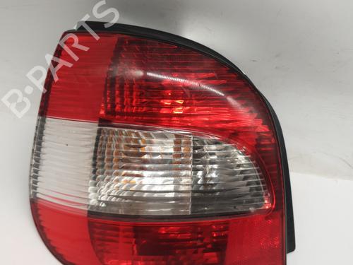 Farolim esquerdo Farolim esquerdo RENAULT SCÉNIC I MPV (JA0/1_, FA0_) 1.6 (JA00, JA16, JA15, JA19, JA1V, JA2B, JA2C, JA0B,... (107 hp) 27606348 27606348