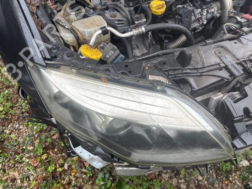 Used Right headlight Right headlight RENAULT LAGUNA III Grandtour (KT0/1) 2.0 dCi (KT0M, KT0N, KT0S, KT19, KT1F) (173 hp) 40445981 40445981