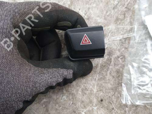 Used Warning switch OPEL AGILA A (H00) 1.2 16V (F68) (75 hp) 32863714