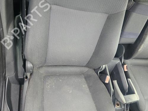 Used Right front seat OPEL ZAFIRA / ZAFIRA FAMILY B (A05) 1.9 CDTI (M75) (150 hp) 30446388