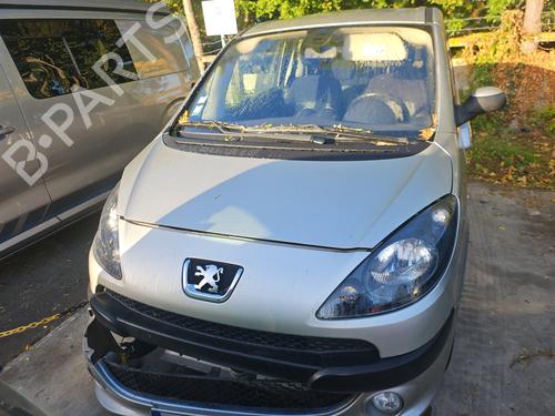 Used Parts PEUGEOT 1007 (KM_) 1.6 16V (109 hp) 4404820