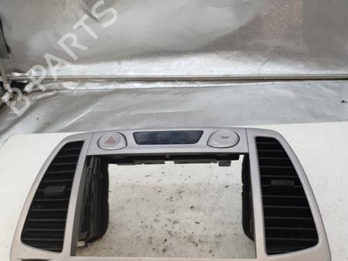 Used Middle console Middle console HYUNDAI i20 I (PB, PBT) 1.4 CRDi (75 hp) 22864862 22864862