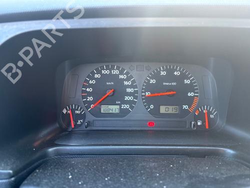 Used Instrument cluster Instrument cluster VW GOLF IV Cabriolet (1E7) 1.8 (75 hp) 40497513 40497513