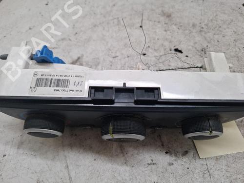 climate-control-renault-megane-iii-hatchback-bz01_-b3_-2008-39090414 main image