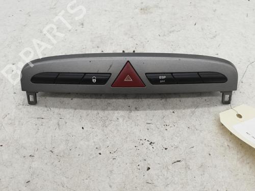Warning switch PEUGEOT 308 I (4A_, 4C_) 1.6 HDi | BP22871570I22 