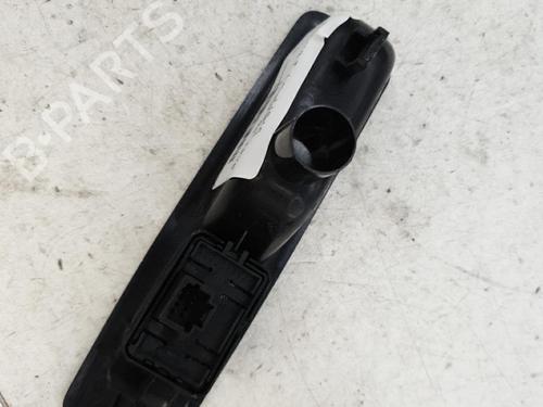 right-rear-window-switch-renault-megane-iii-hatchback-bz01_-b3_-15-dci-bz09-bz0d-bz1w-bz29-bz14-254010003r-2008-22879539 main image