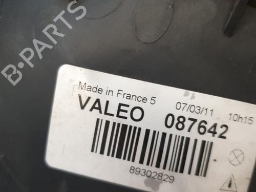 Right headlight VW POLO (6N2) 1.4 TDI | BP22866622C29 