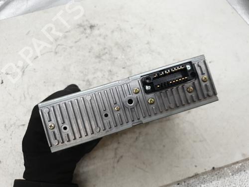 Used Radio MERCEDES-BENZ 124 Saloon (W124) 250 D (124.125) (94 hp) 24422304