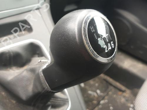 Used Shift knob Shift knob OPEL ZAFIRA / ZAFIRA FAMILY B (A05) 1.9 CDTI (M75) (100 hp) 35940529 35940529