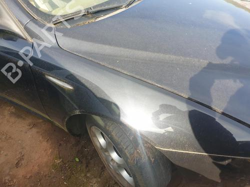 Guarda-lamas direito Guarda-lamas direito ALFA ROMEO 159 (939_) 2.0 JTDM (939AXP1B) (170 hp) 35789227 35789227