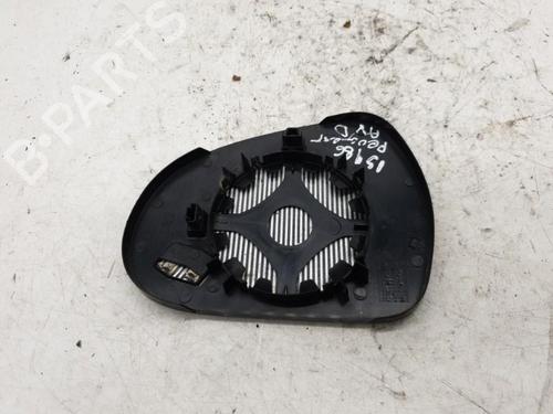 Used Right mirror glass Right mirror glass 22878622 22878622