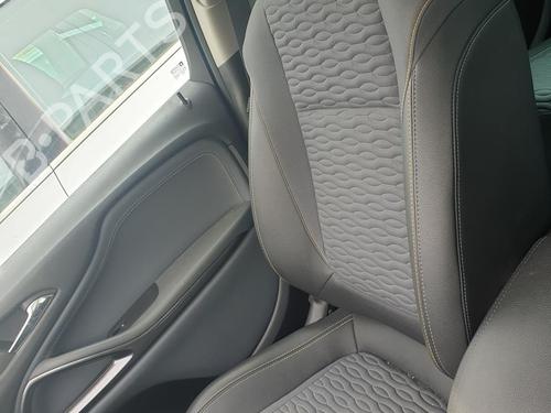 Right front seat OPEL ZAFIRA TOURER C (P12) 1.6 CDTI (75) | BP29757089C16