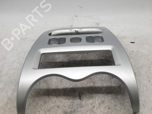 Used Middle console Middle console DACIA SANDERO 1.5 dCi (68 hp) 22940083 22940083