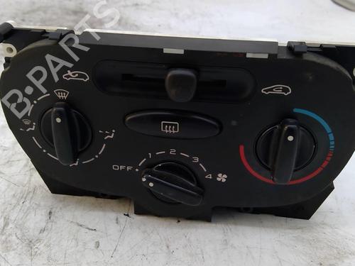 Used Climate control Climate control PEUGEOT 206 Hatchback (2A/C) 1.9 D (69 hp) 22871932 22871932