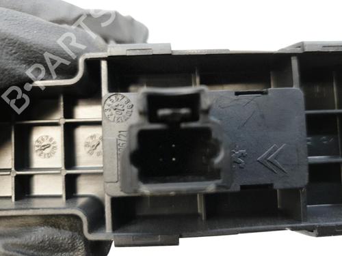 Used Right front window switch CITROËN C8 (EA_, EB_) 2.0 HDi (107 hp) 25842864