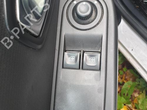 Used Left front window switch RENAULT CLIO IV (BH_) 1.5 dCi 75 (75 hp) 30111988
