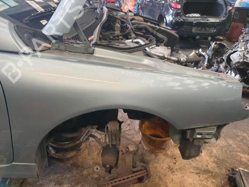Used Right front fenders RENAULT LAGUNA I (B56_, 556_) 1.8 (B56Z) (94 hp) 28681484