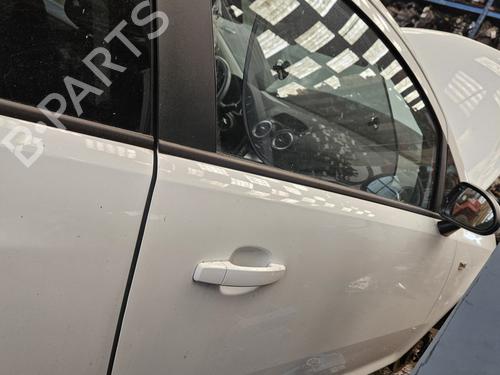 Used Right front door OPEL CORSA D (S07) 1.0 (L08, L68) (65 hp) 27884243